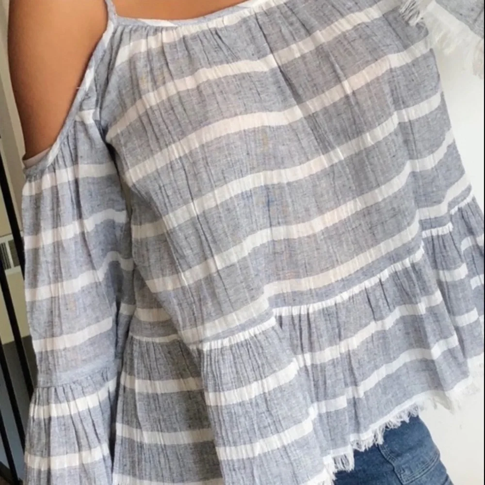 En Créme Cotton Blue Gauze Stripe Bell Sleeve Top Medium - Picture 12 of 12